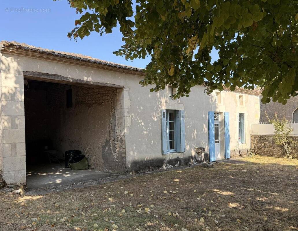 Maison à ARCES