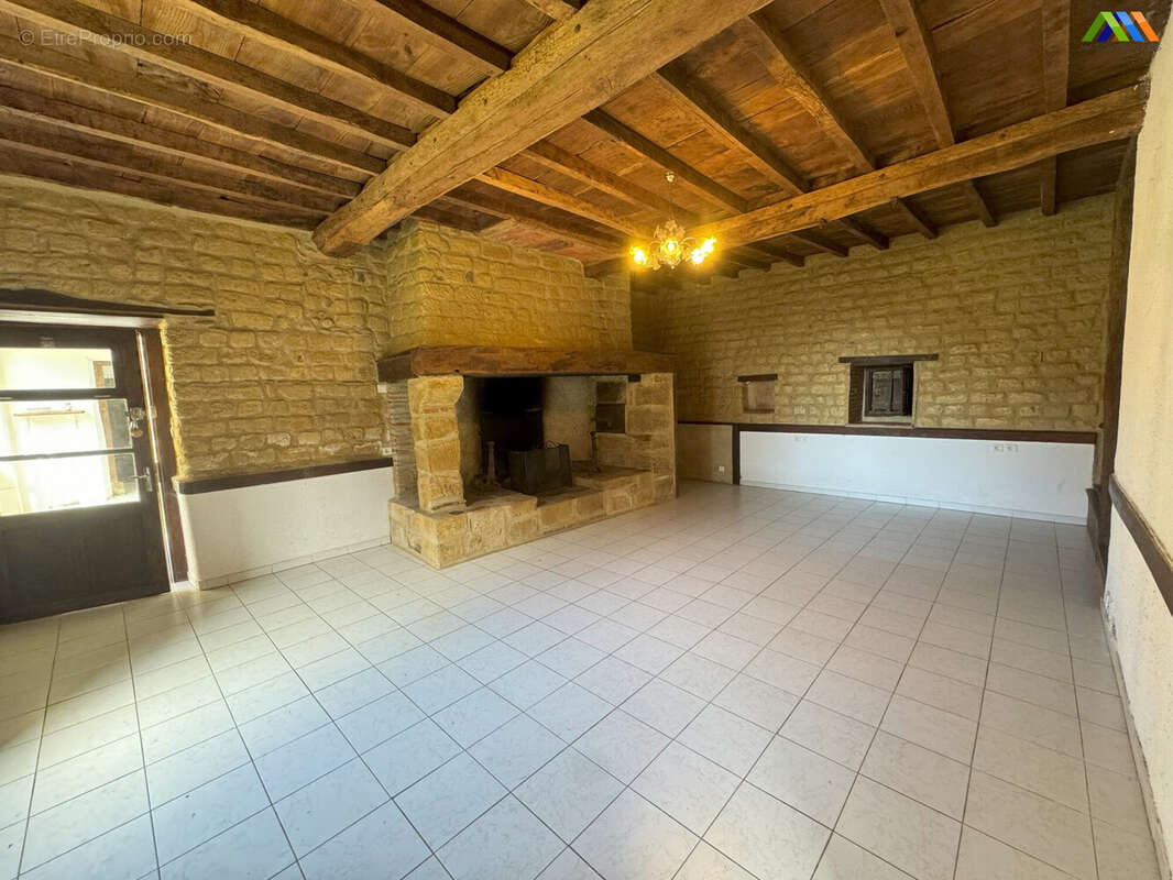 Maison 185 m² à Castelnau-Magnoac  - photo 2