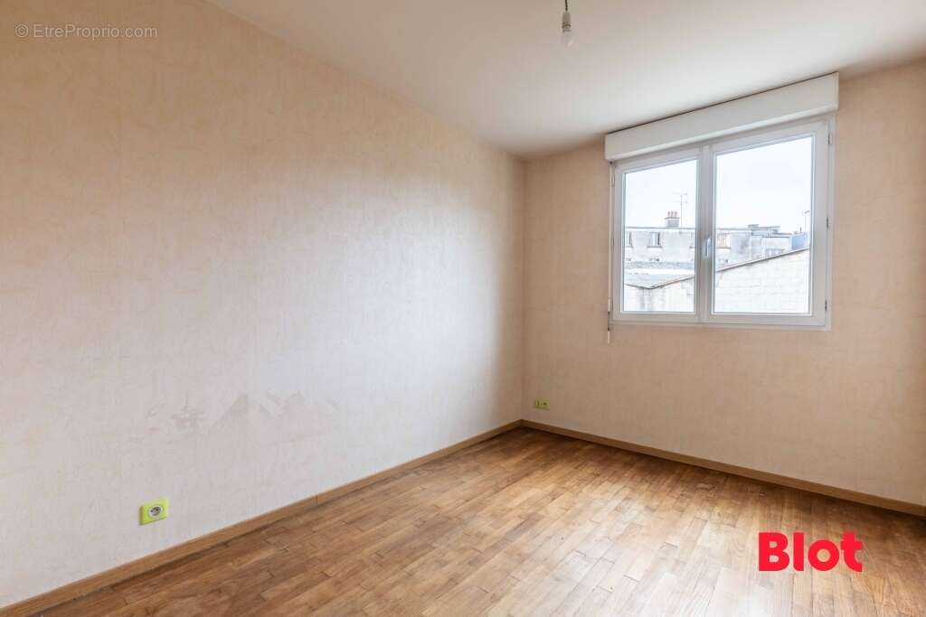 Appartement à FOUGERES