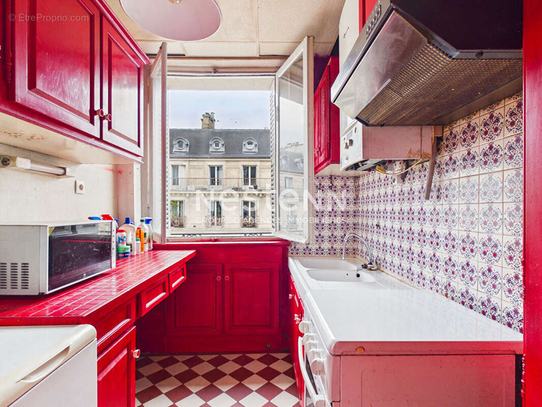 Appartement à PARIS-10E