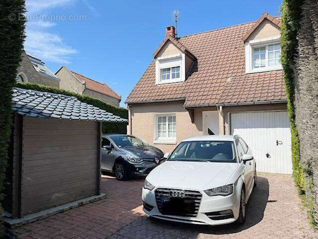 Maison à SAINT-MARTIN-BOULOGNE