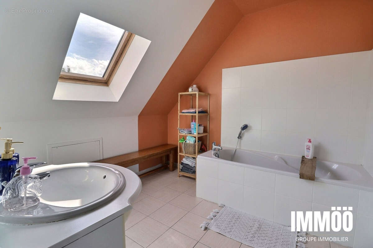 Maison à HENOUVILLE