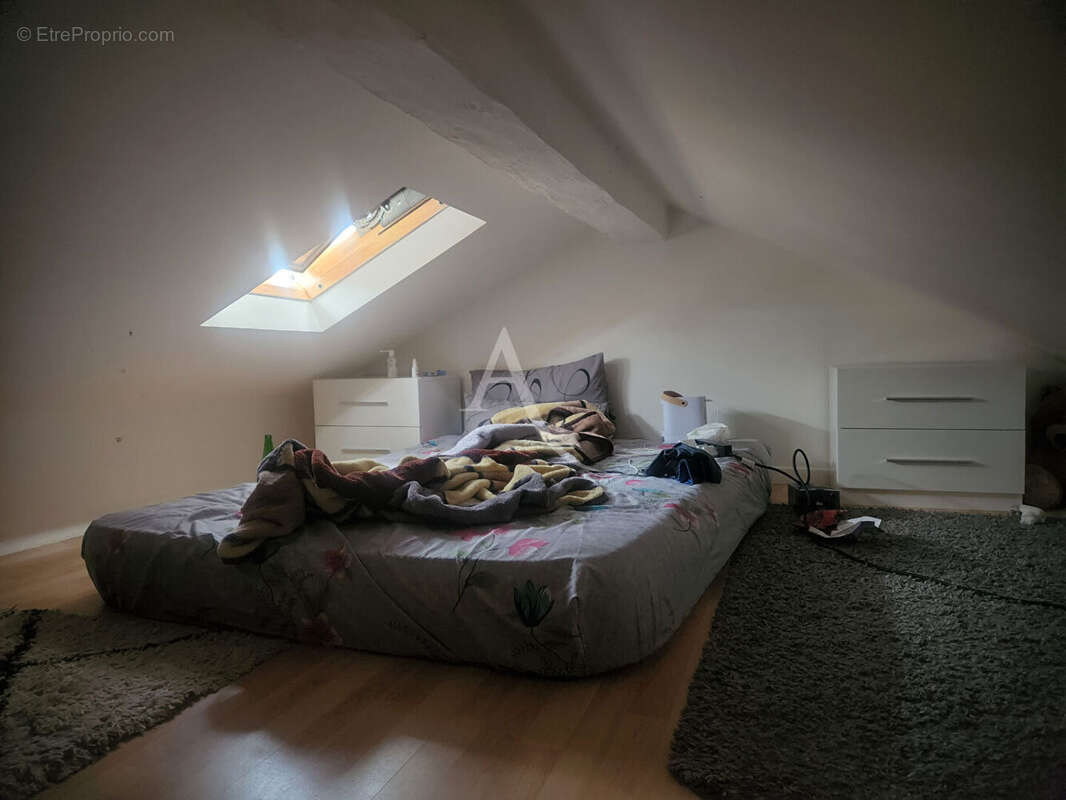 Appartement atypique !!! - photo 4