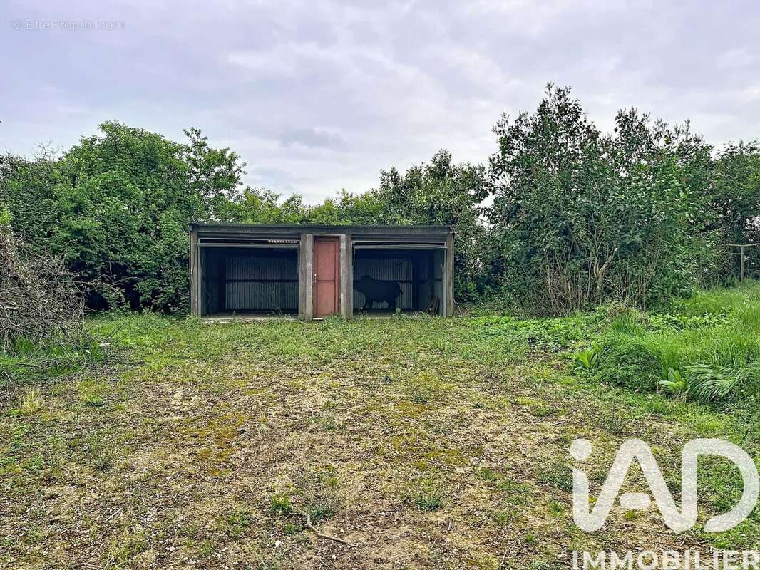 Maison 83 m² à Saint-Maurice-Sur-Aveyron  - photo 5