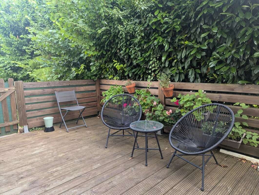 Maison à VILLAGE-NEUF