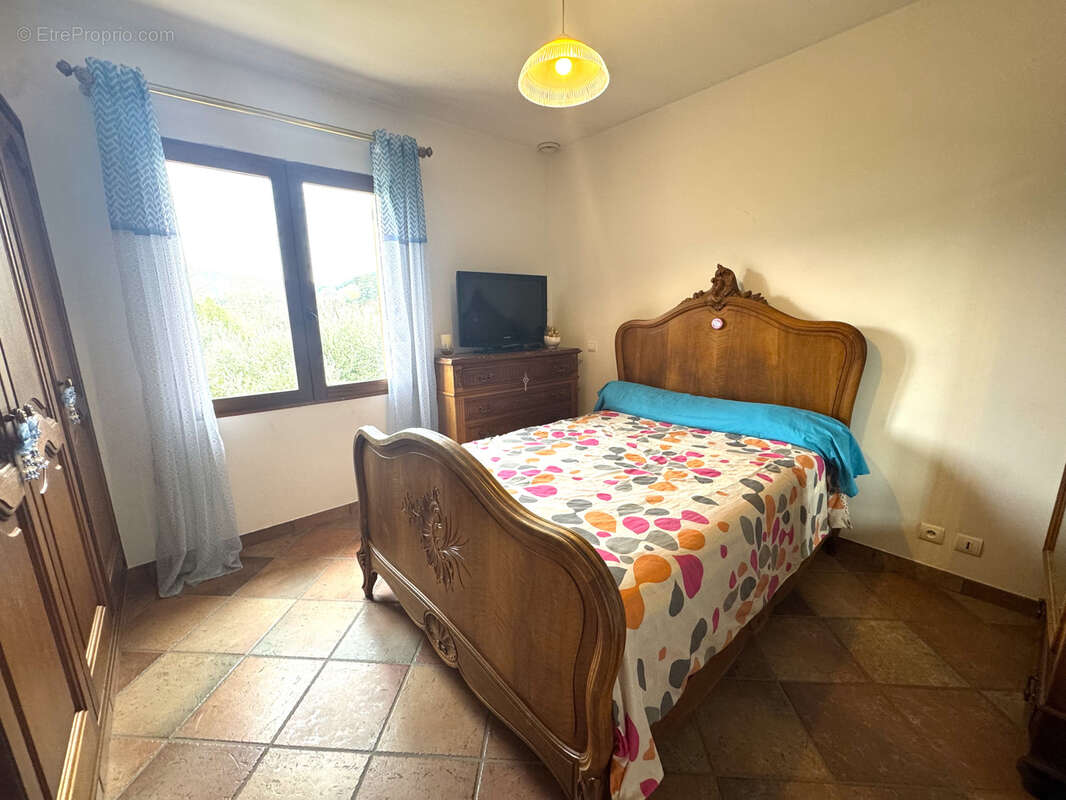 Maison à COLLOBRIERES