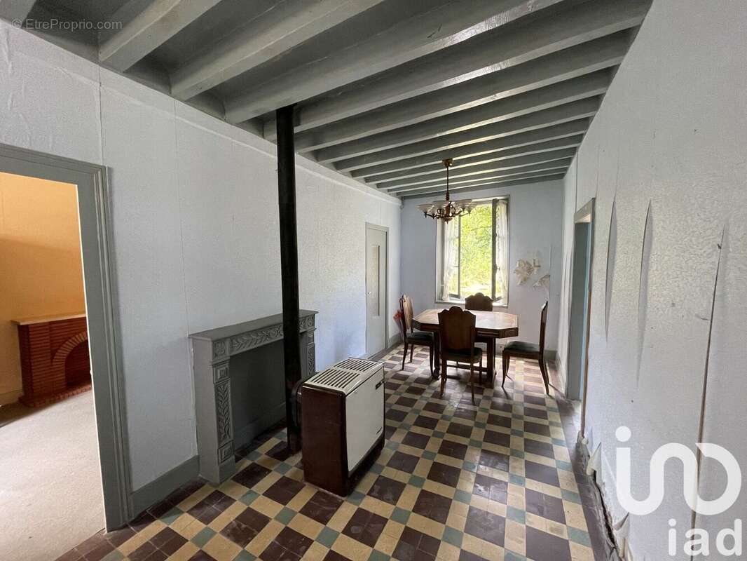 Maison 52 m² à Menou  - photo 4