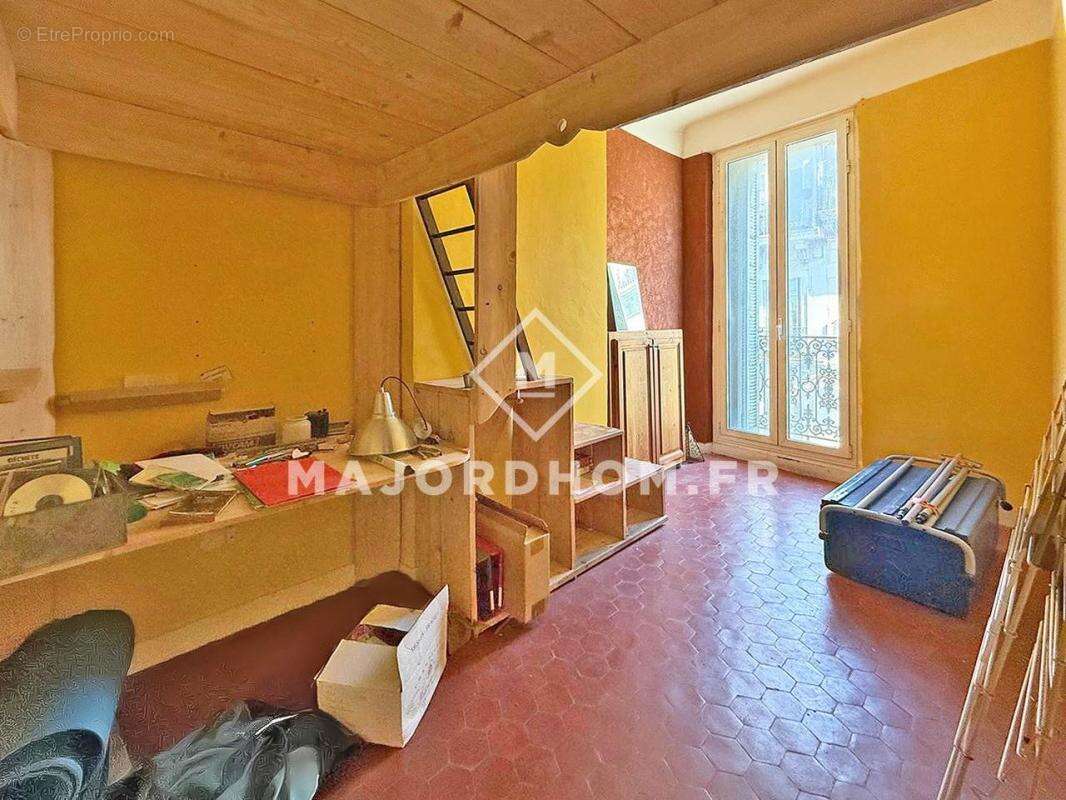 Appartement à MARSEILLE-6E