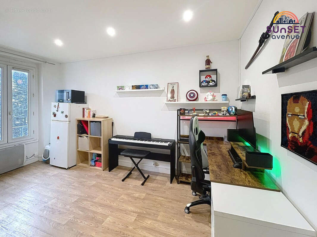 Appartement à LEVALLOIS-PERRET