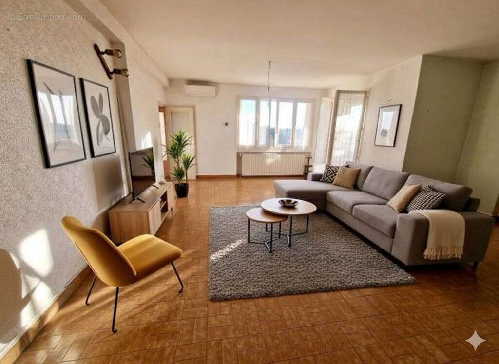 Maison à MILLERY