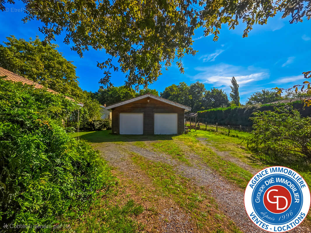 Villa avec 5 chambres, garage et piscine - photo 34