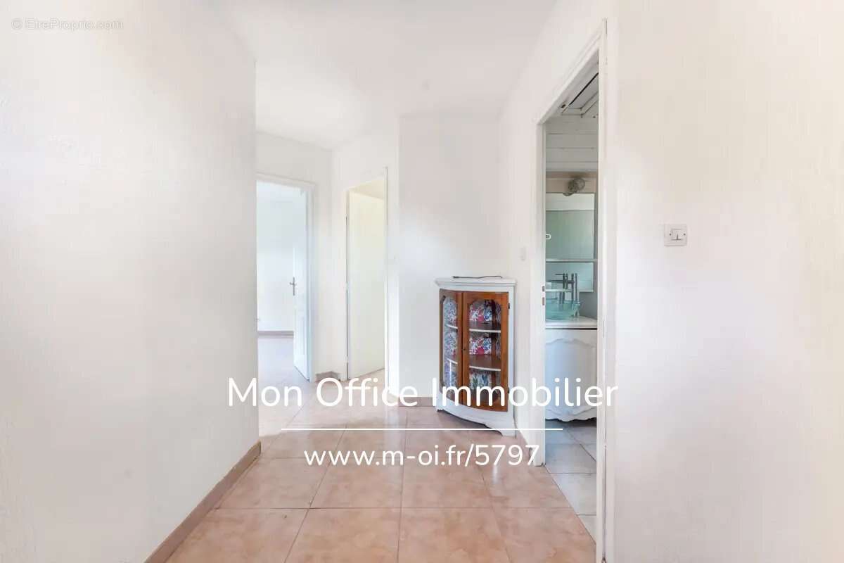 Référence : 5797-GBE - Maison 5 pièces avec piscine et pool house - photo 18