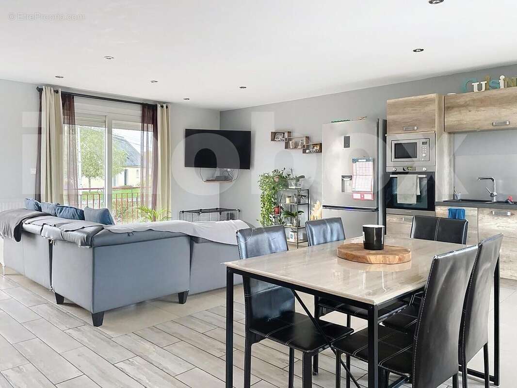 12700 - Maison à MESANGER