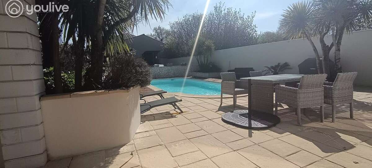 Maison à GROSBREUIL