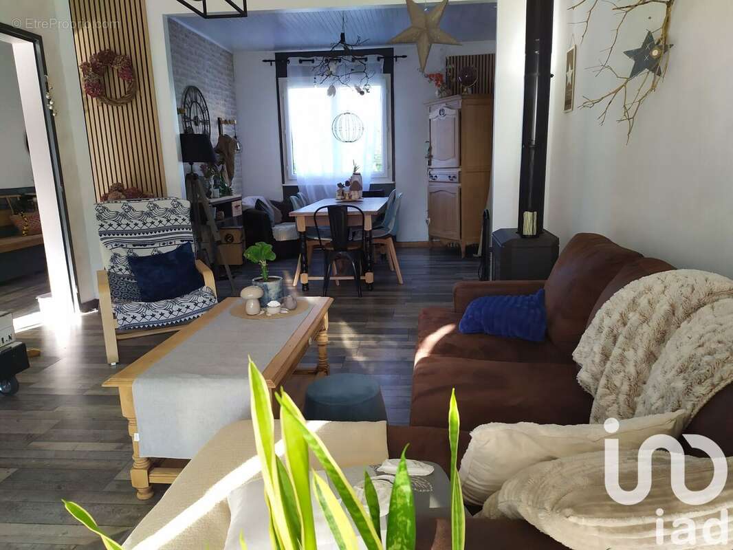 Photo 3 - Maison à COLOMBIER-FONTAINE