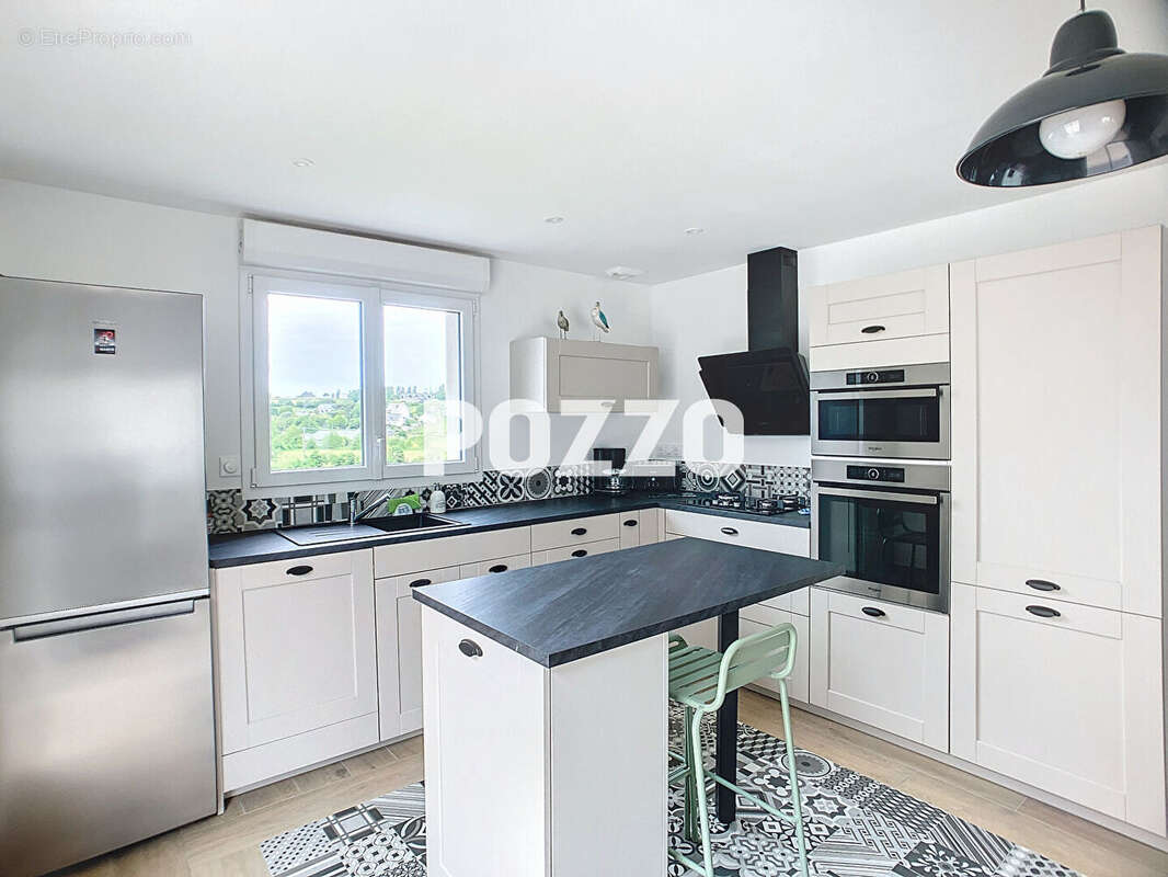 Maison à SAINT-PAIR-SUR-MER