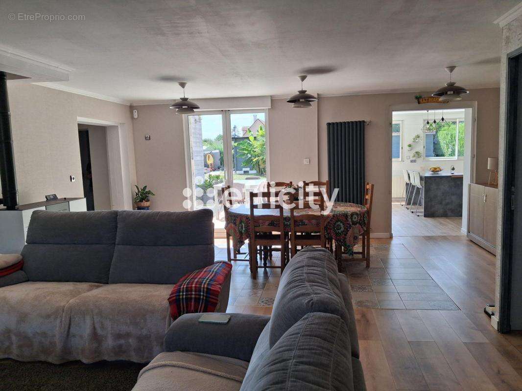 Maison 180 m² à Romilly-Sur-Andelle  - photo 2