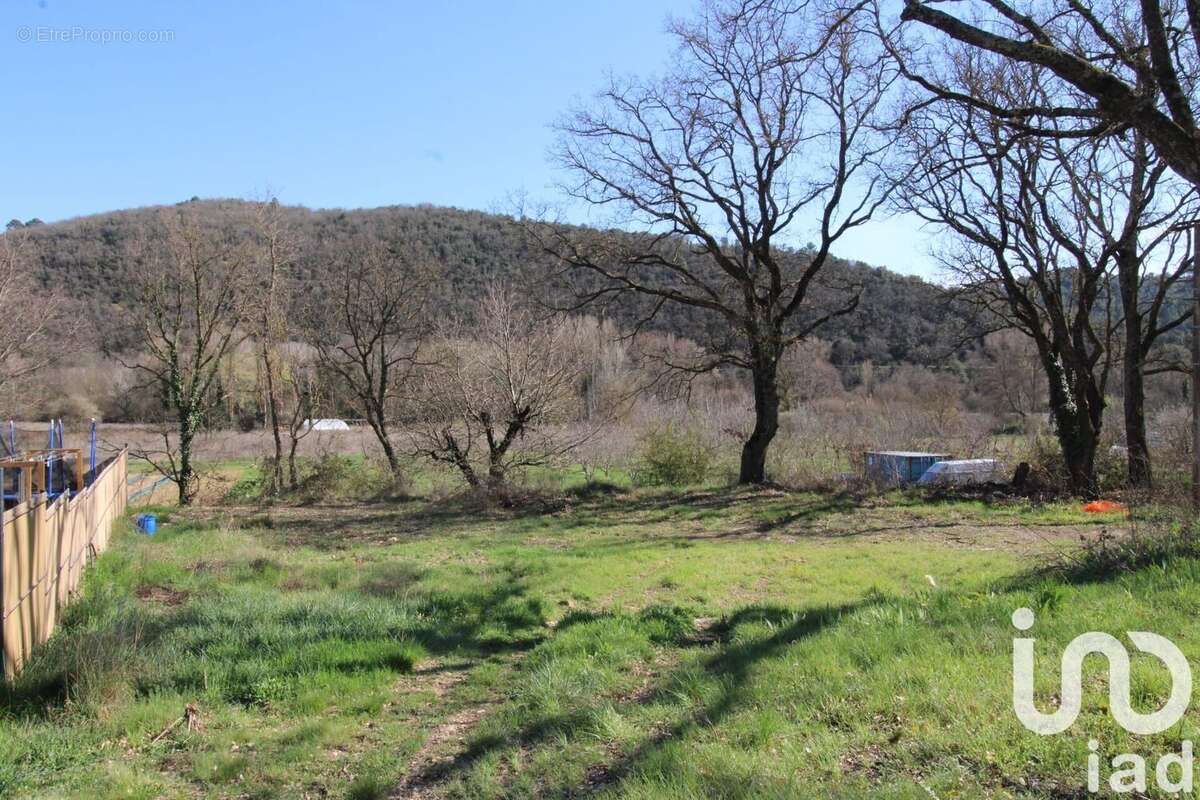 Terrain 344 m² à Allemagne-En-Provence  - photo 2