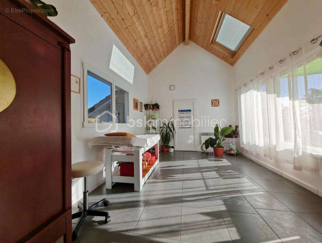 Maison familiale de 160 m² – grand terrain au calme – fort potentiel professionnel - photo 3