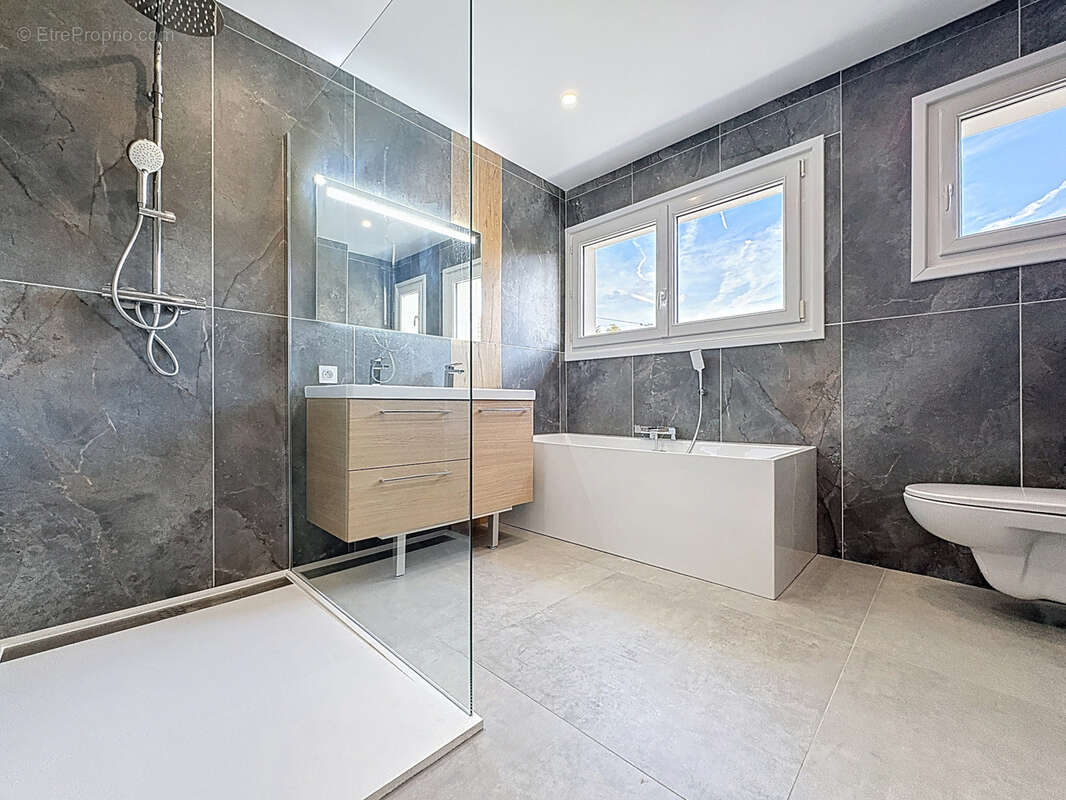 Maison à SAINT-RAPHAEL