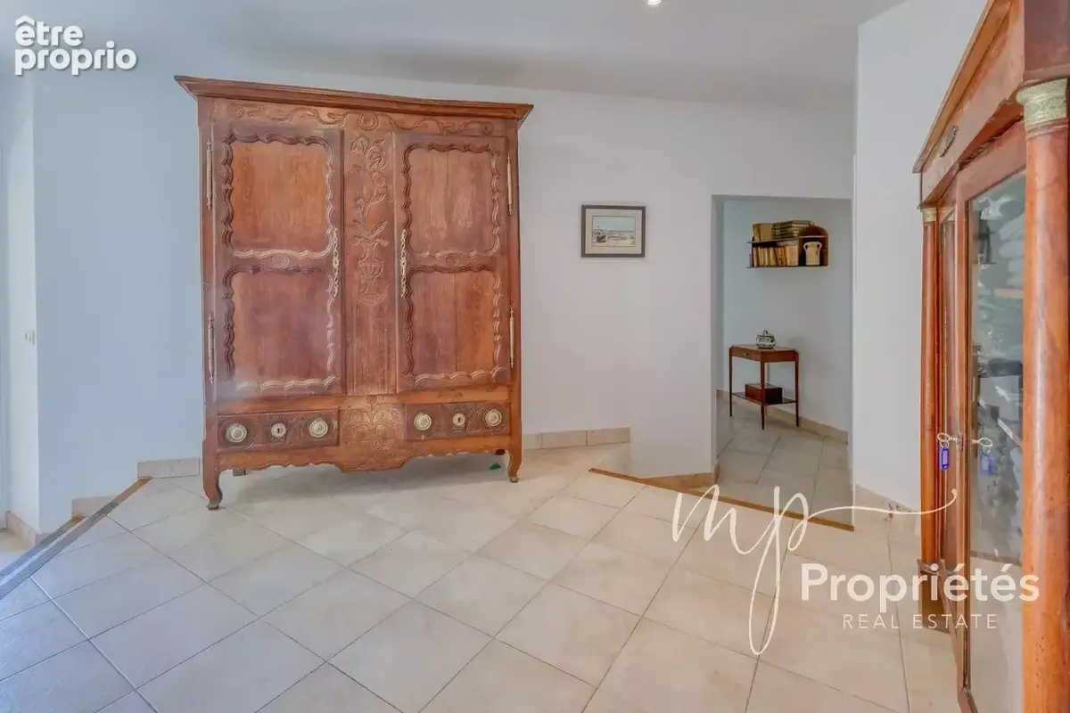 A VENDRE Maison  Rayol Canadel sur Mer. Propriété 300m² vue mer piscine proche plage - photo 30