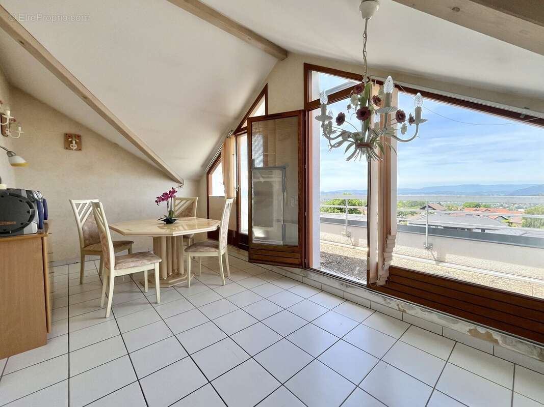 Appartement à VILLAZ
