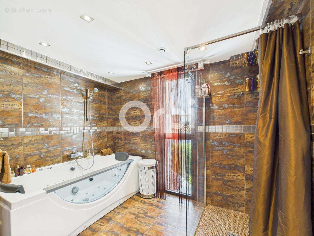 Maison cottage - 3 appartements - belles prestations - rare - photo 14