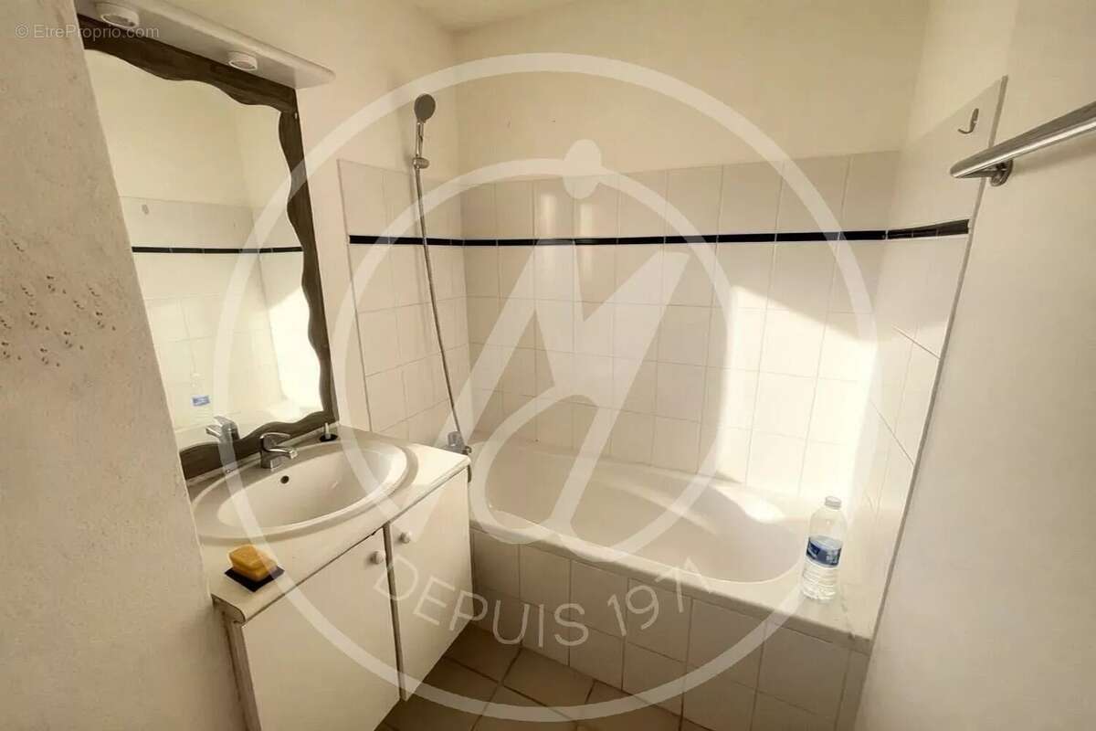 Appartement à LES ABYMES