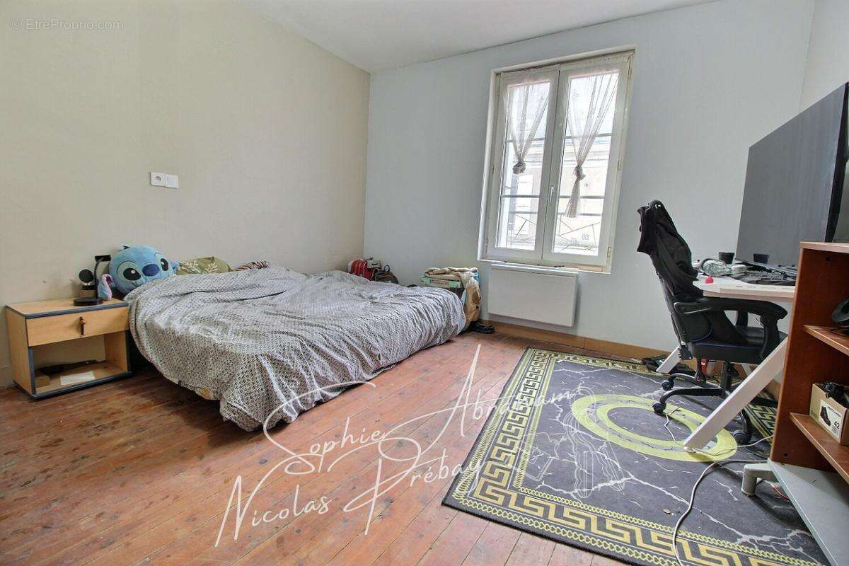 Maison à TOURY
