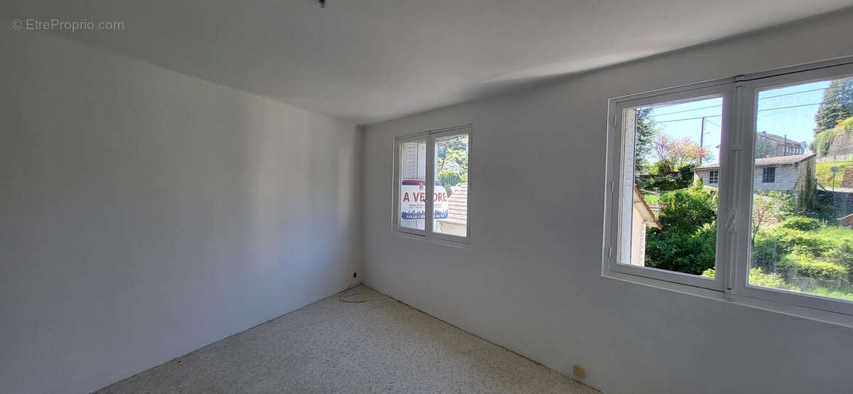 19000 tulle - appartement t3 avec travaux - 46,91 m² - photo 2