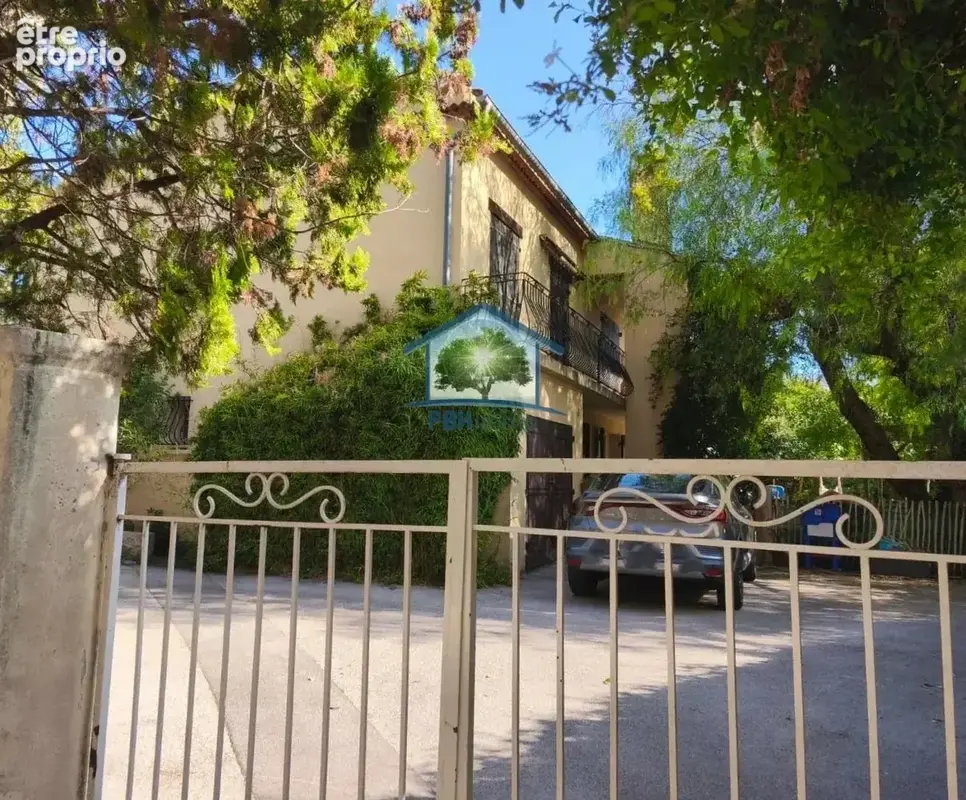 Toulon Ouest - Grande demeure divisée en deux appartements - photo 2