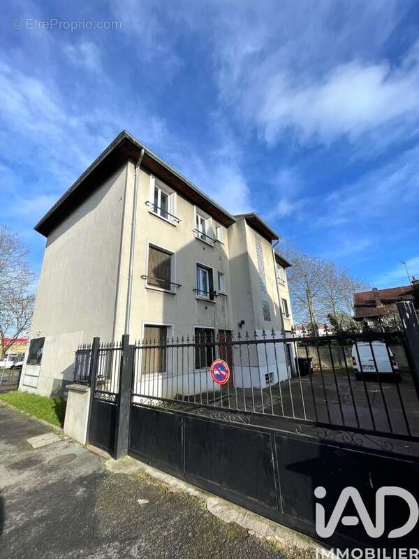 Photo 5 - Appartement à LIVRY-GARGAN