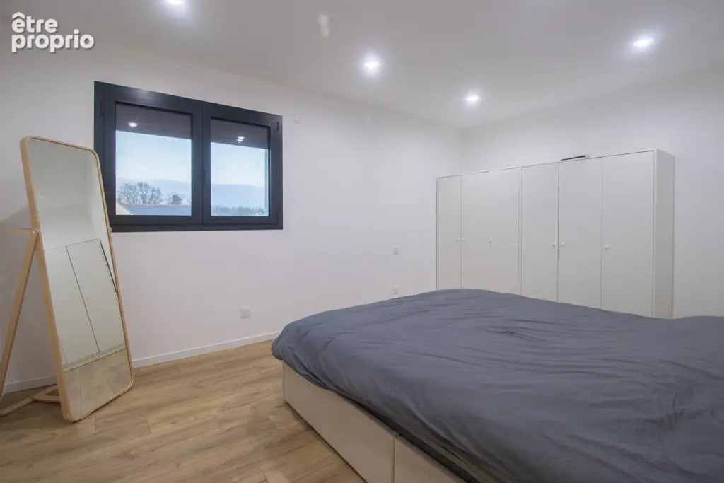 Maison contemporaine - 6 pièces - 145 m² - 4 chambres - Terrasse, Jardin et Garage - photo 11