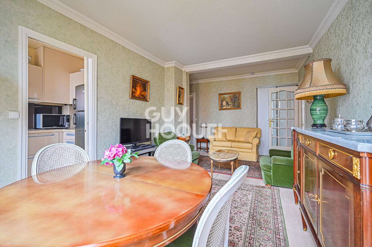 Appartement à PARIS-19E