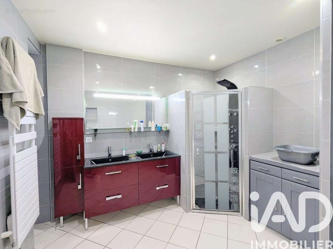 Photo 9 - Appartement à BRIE-COMTE-ROBERT