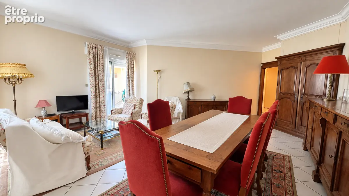 Appartement T5 -131m2 - Centre Ville - photo 17