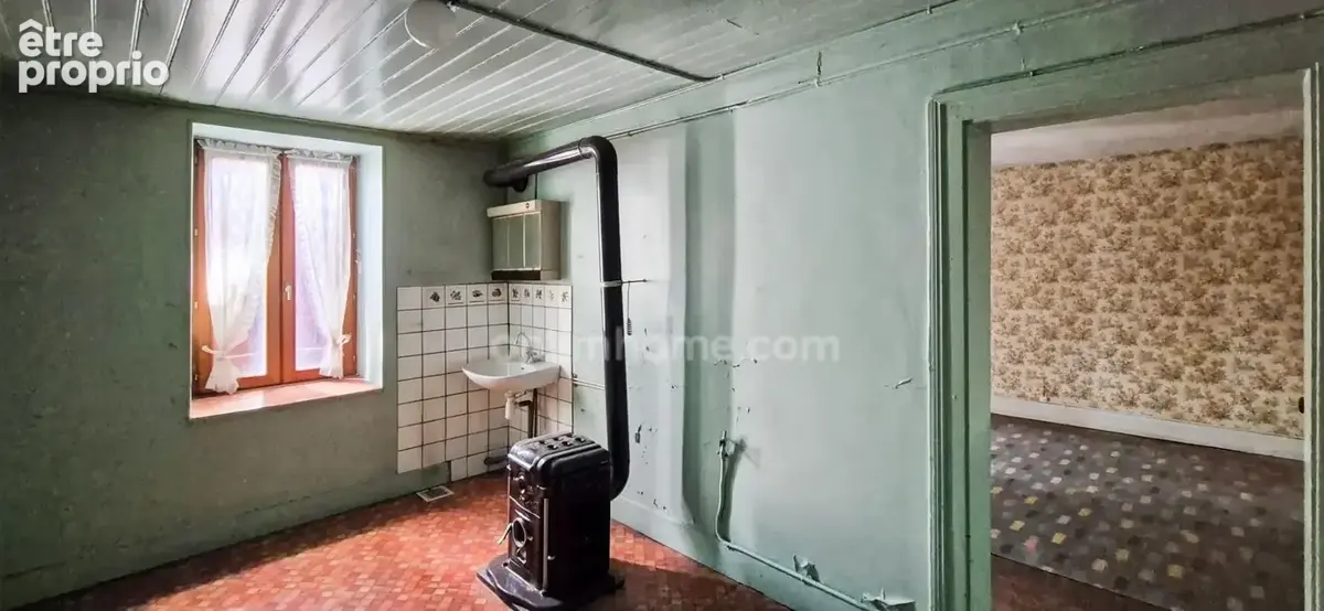 70400 hericourt - maison 8 pieces - 5 chambres - gros potentiel - photo 13