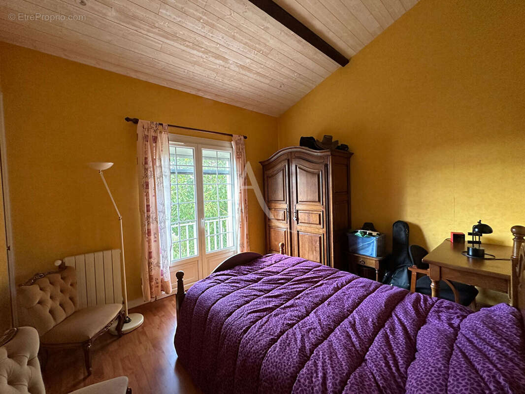 Maison à ECHILLAIS