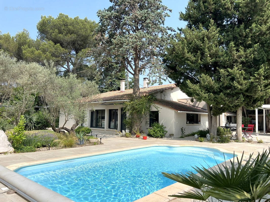 Maison à LES ANGLES