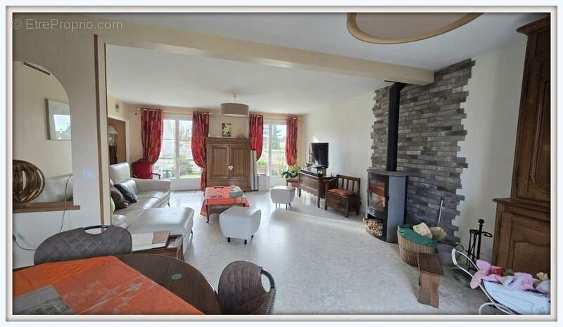 Maison à COURDIMANCHE