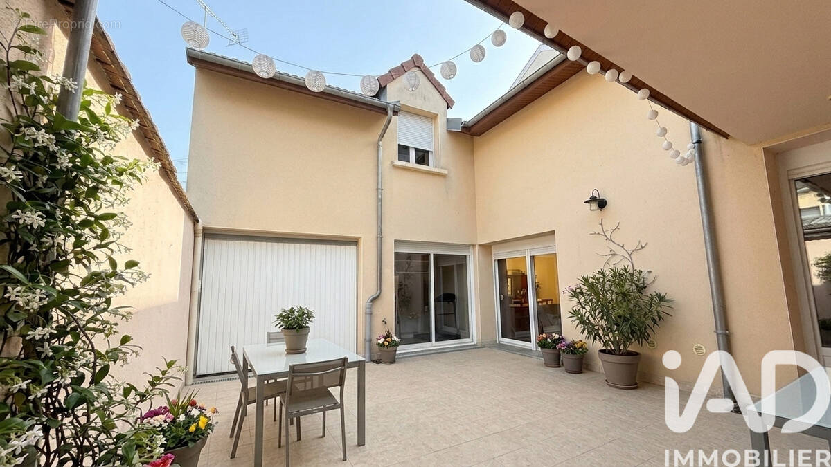 Photo 1 - Maison à REIMS