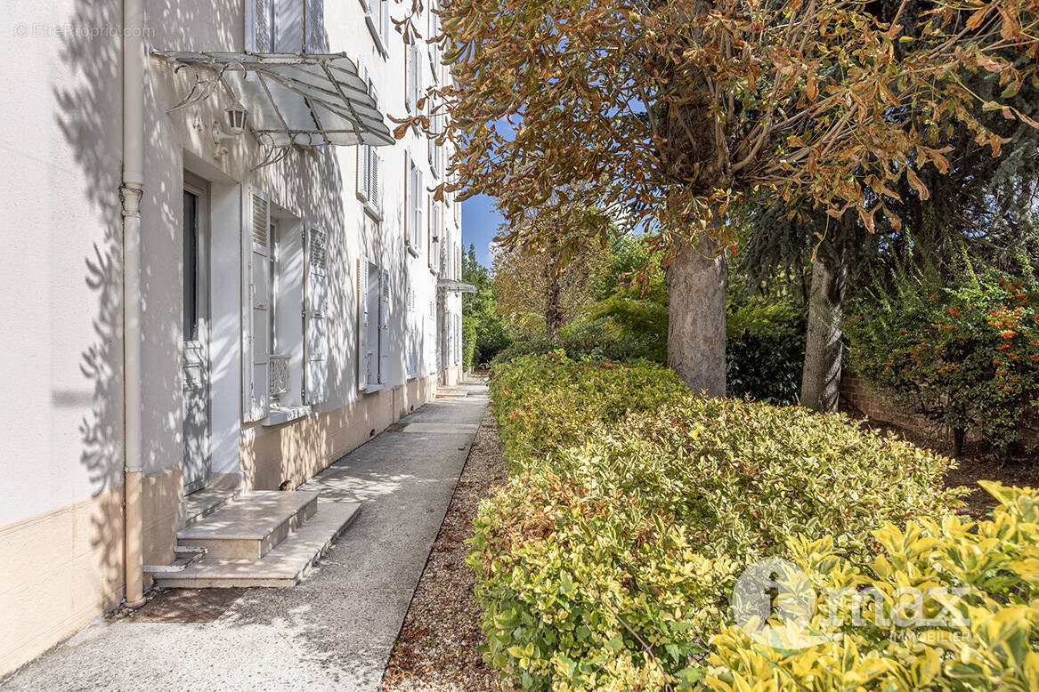 Appartement à BOIS-COLOMBES