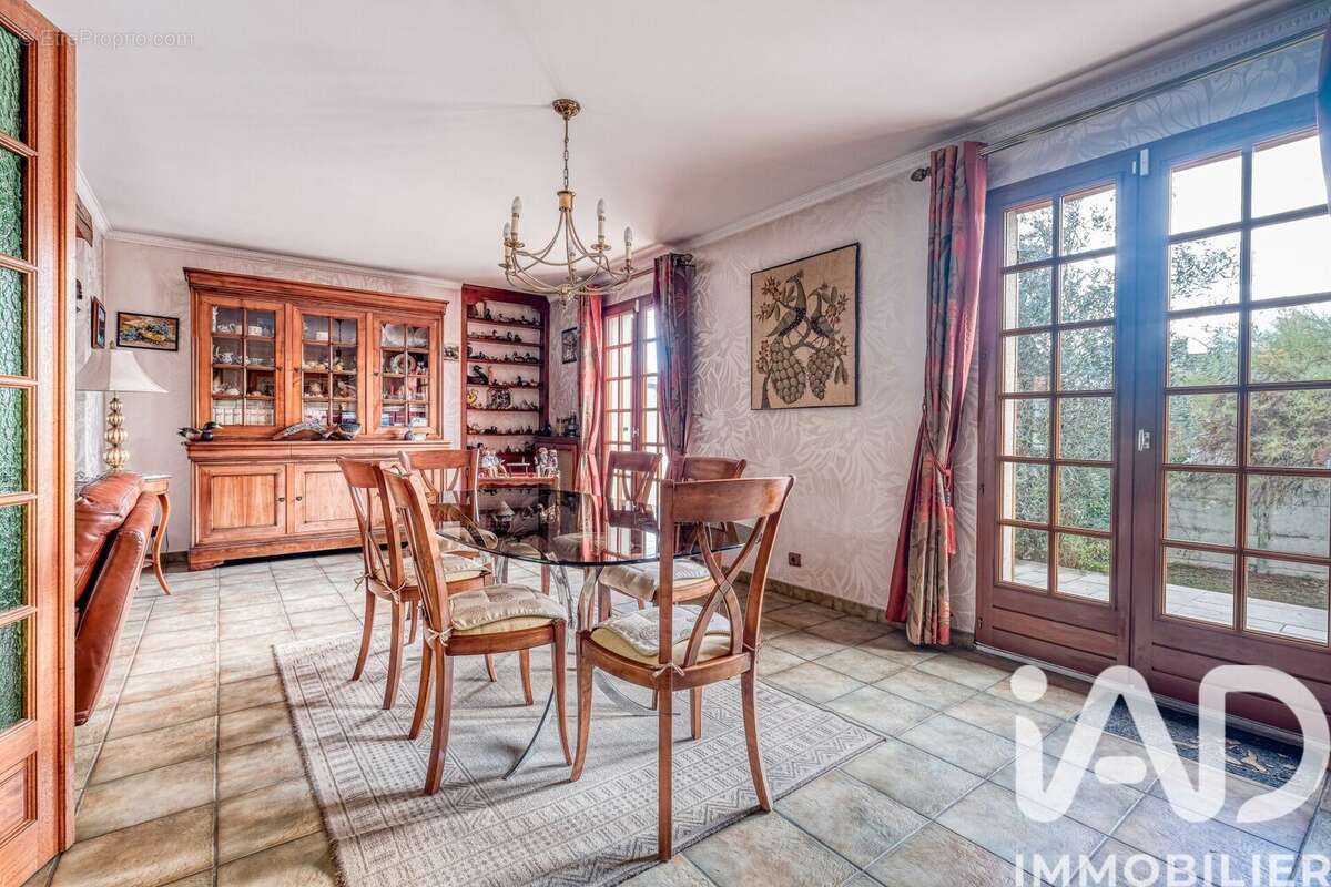 Photo 8 - Maison à LIVRY-GARGAN