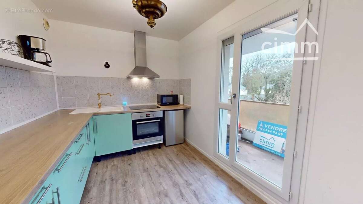 Appartement à SAINT-JEAN-DE-BRAYE