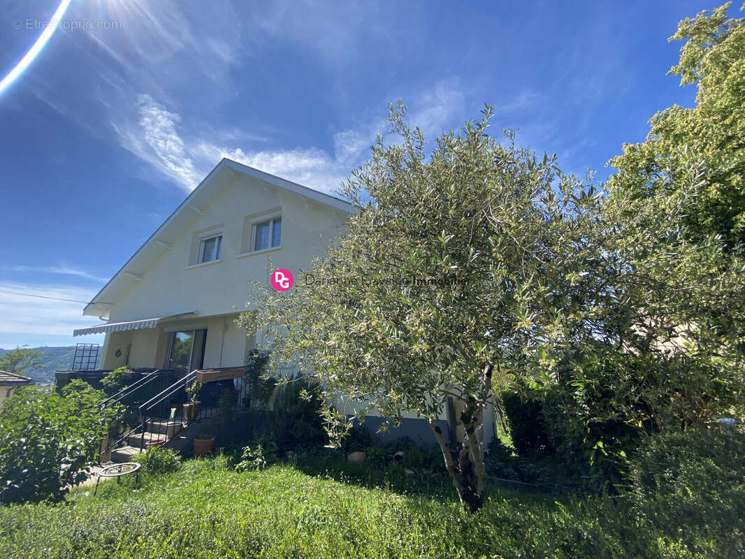 Maison à DECAZEVILLE