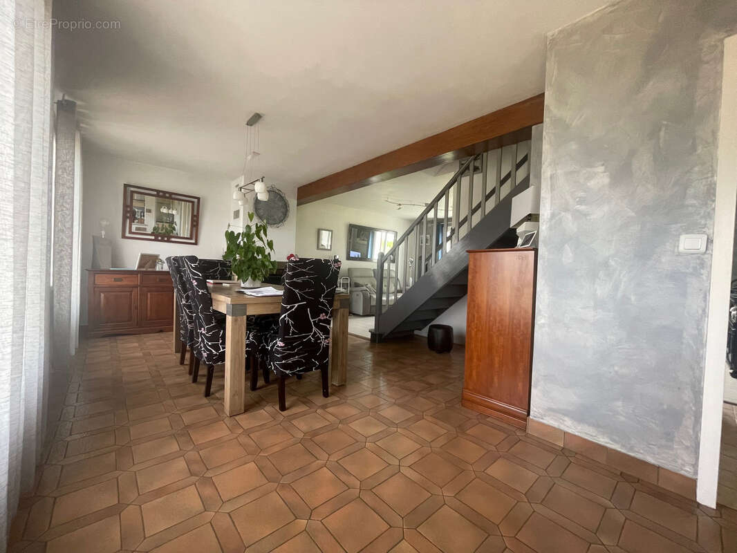 Maison à LA QUINTE