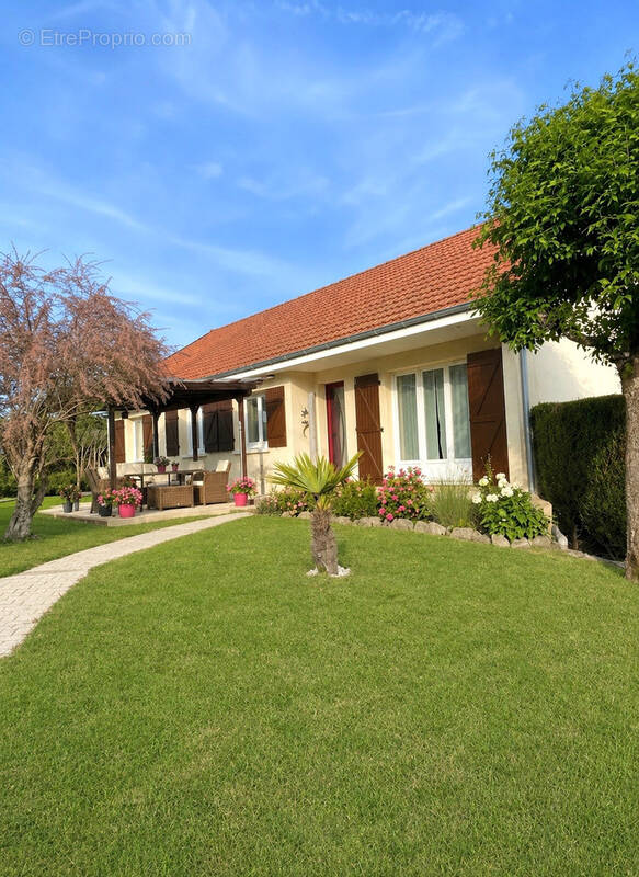 Maison à MOLLES