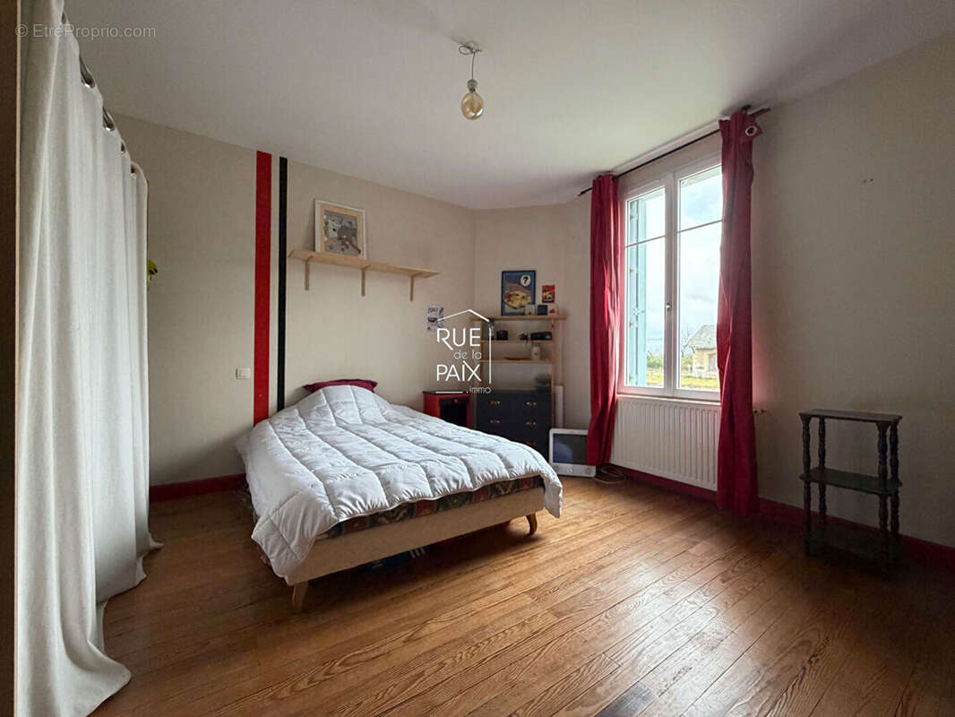 Maison à LA CRECHE
