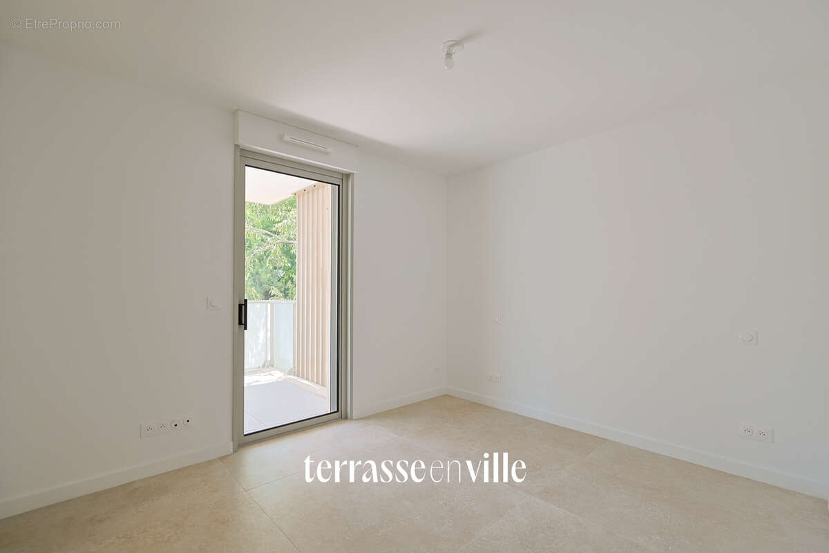 Petit bois - 3 mns de la mer a pieds - appartement neuf t4  - garage + 2 stationnements exterieur - photo 9