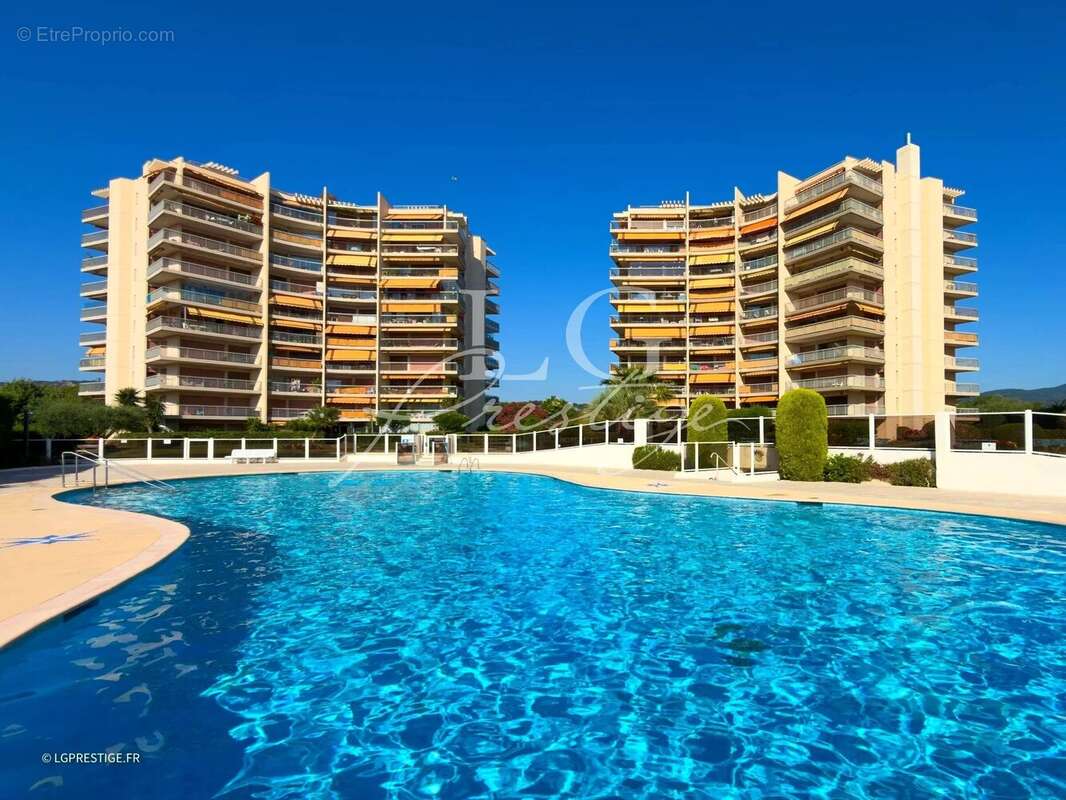 Appartement à MANDELIEU-LA-NAPOULE